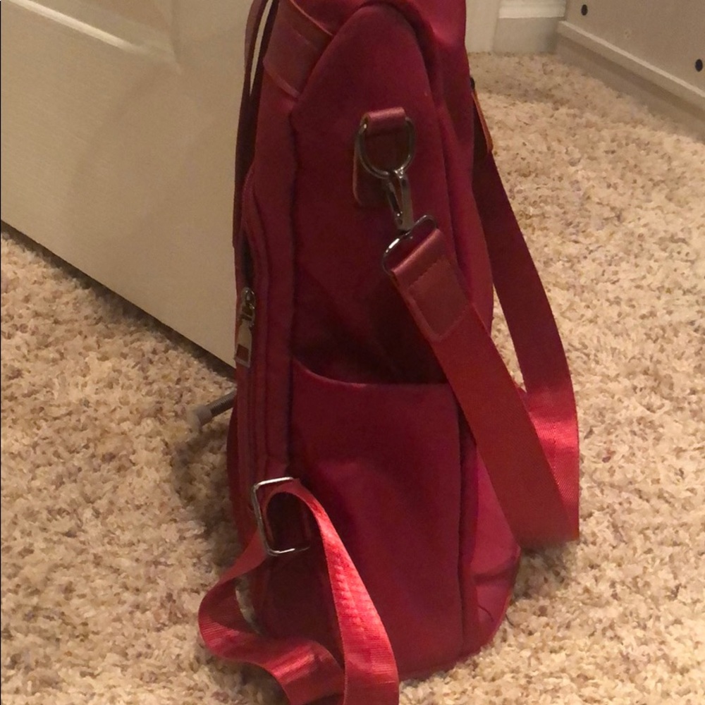 Backpack 🎒 - Picture 2 of 5
